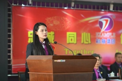 致敬每一位綻放光芒的標(biāo)新 “她”